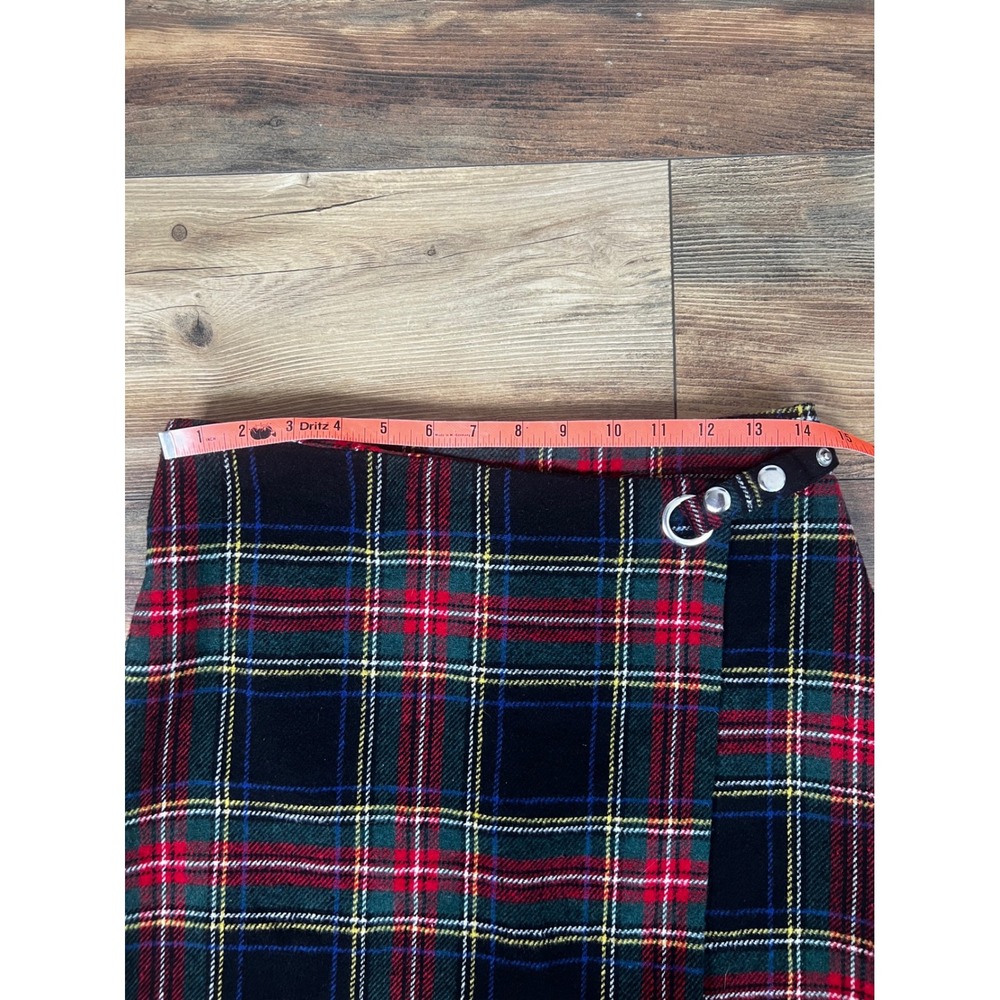 Alya Plaid Mini Wrap Skirt Red Green Navy Tartan Snap Ring Detail Womens Medium - Picture 7 of 8